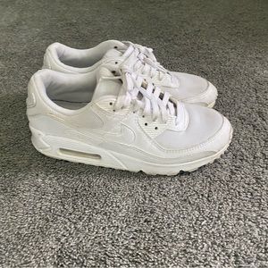 White Air Max 90’s